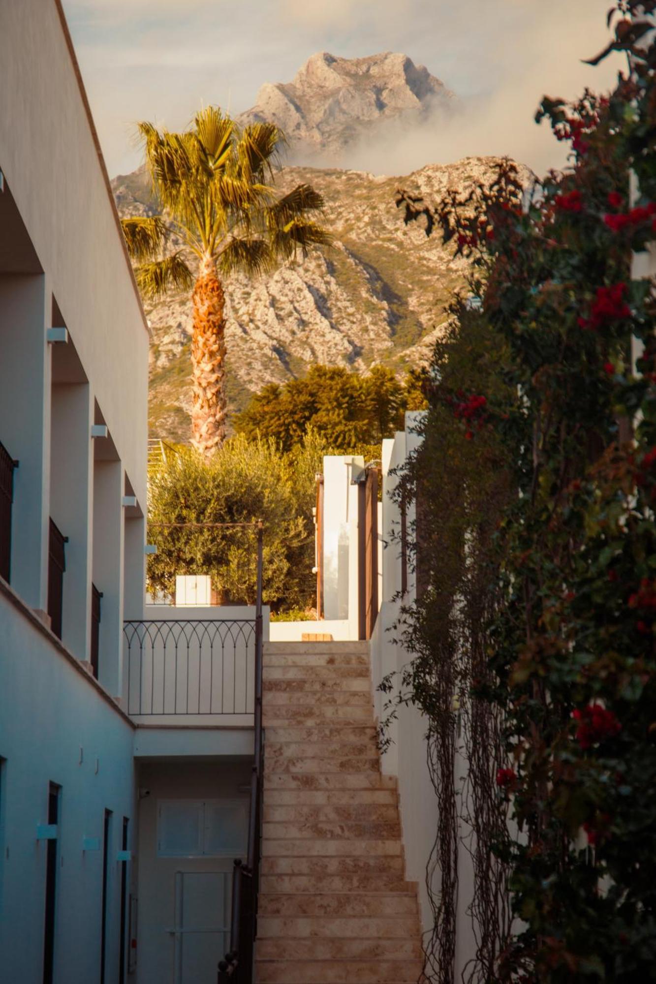 Hotel Sierra Blanca Art Of Healing Marbella